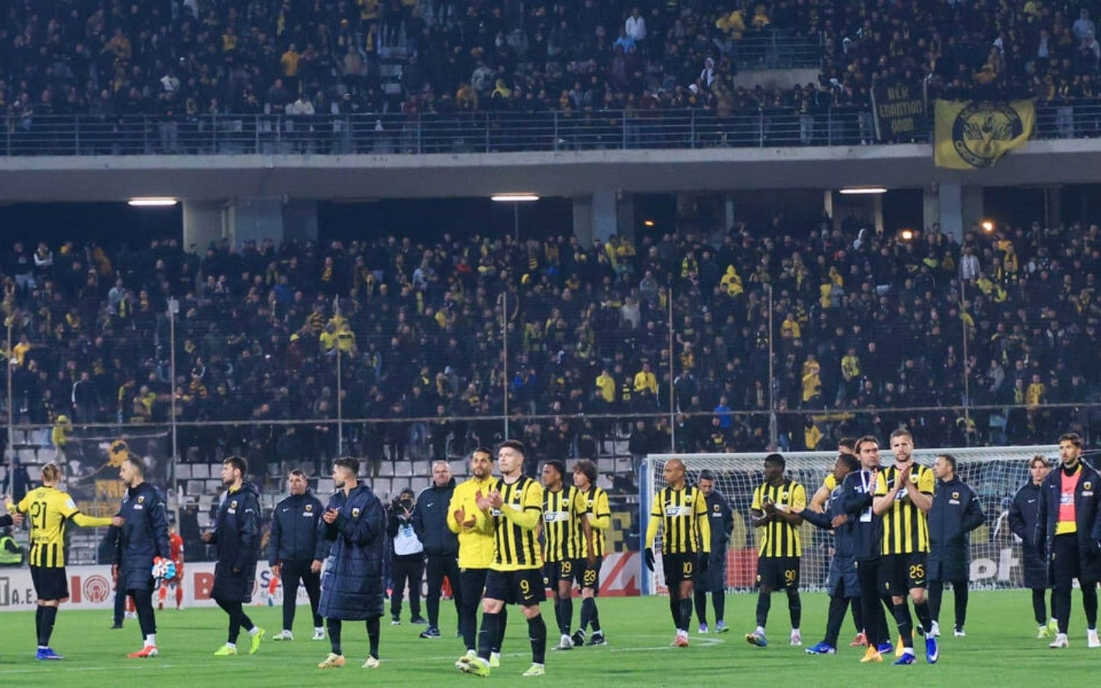 AEK: Επιστροφές Μουκουντί, Κοϊτά, Γκατσίνοβιτσ στο αρχικό σχήμα