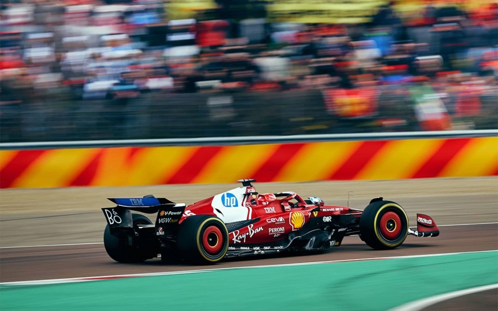 F1: Πότε θα βγει στην πίστα το νέο μονοθέσιο της Ferrari