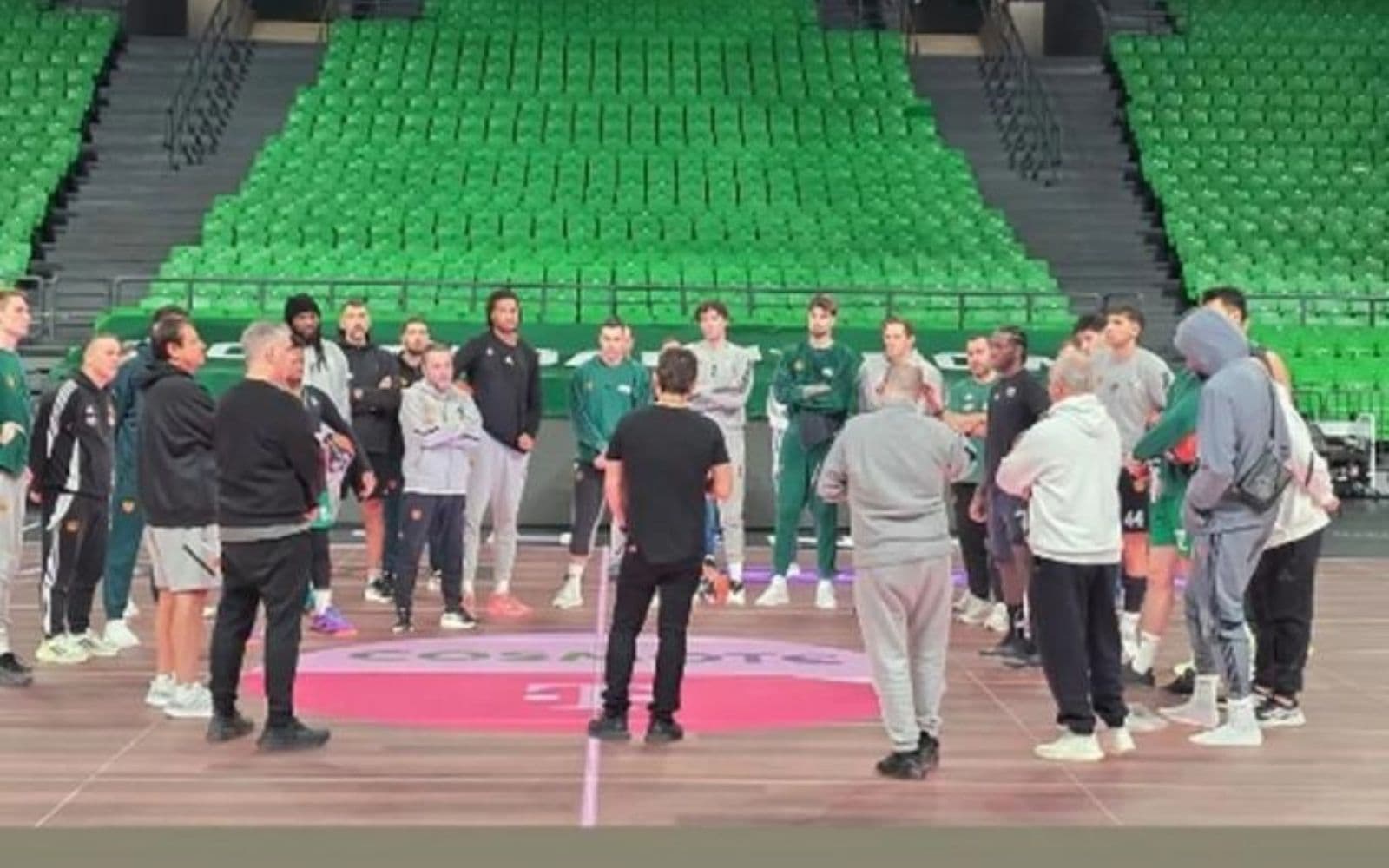 Παναθηναϊκός: O Γιαννακόπουλος στην προπόνηση (Pic)