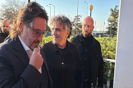 ΠΑΟΚ: Μυστακίδης και Τρινκέρι στο γήπεδο μαζί με..ποδοσφαιρικούς 