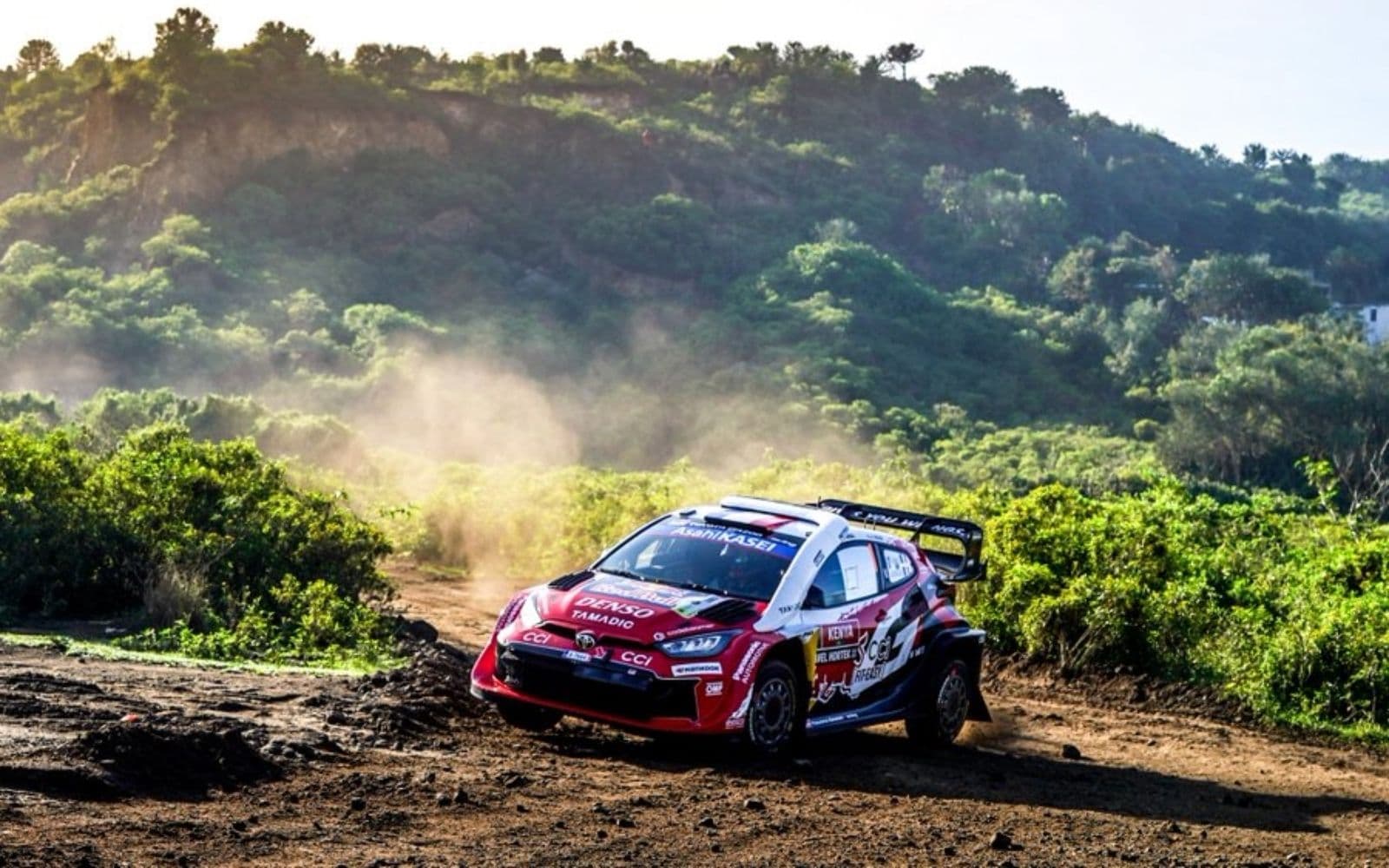 WRC Ράλι Σαφάρι Κένυας 2η μέρα: Μείωσε τη διαφορά ο Ogier