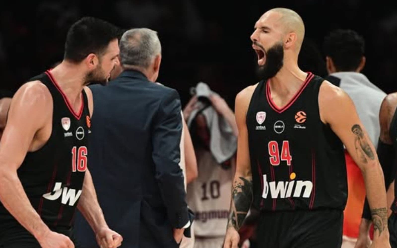 Ολυμπίακος : Διπλό στο Βελιγράδι, με στόχο την εδραίωση στην πρώτη οκτάδα