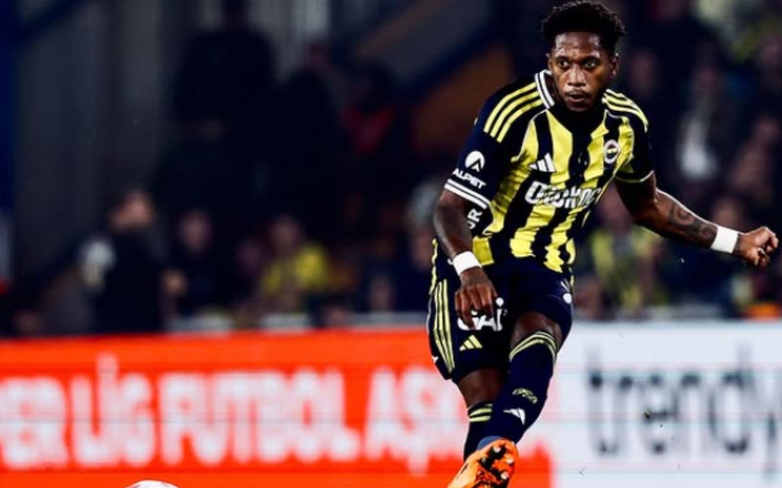 Ολυμπιακός : "δανεισμός με 11εκατ . οψιόν αγοράς για τον Φρεντ"