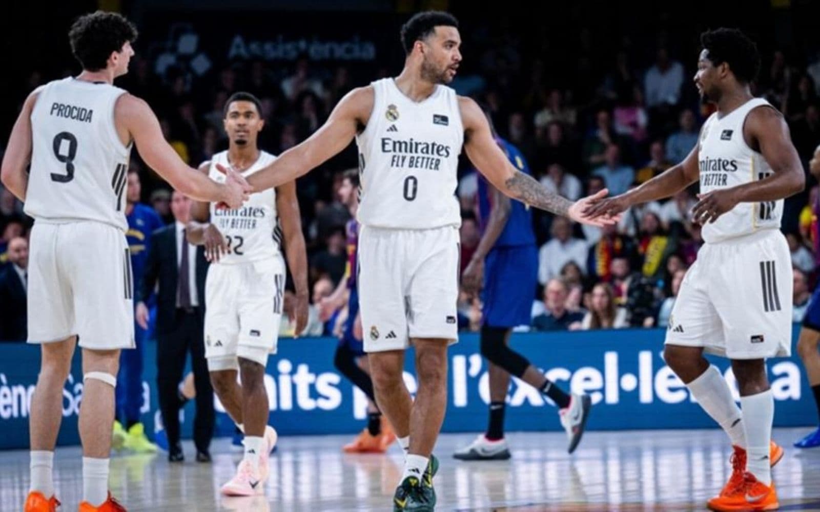 Real Madrid: Επιβλητική στο Clasico με «σίφουνα» Καμπάτσο