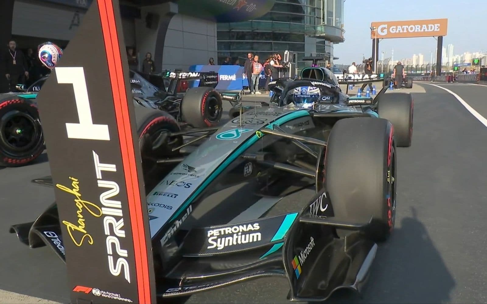 F1 Κινεζικό Grand Prix: Sprint Pole για τον Russell και 1-2 για τη Mercedes