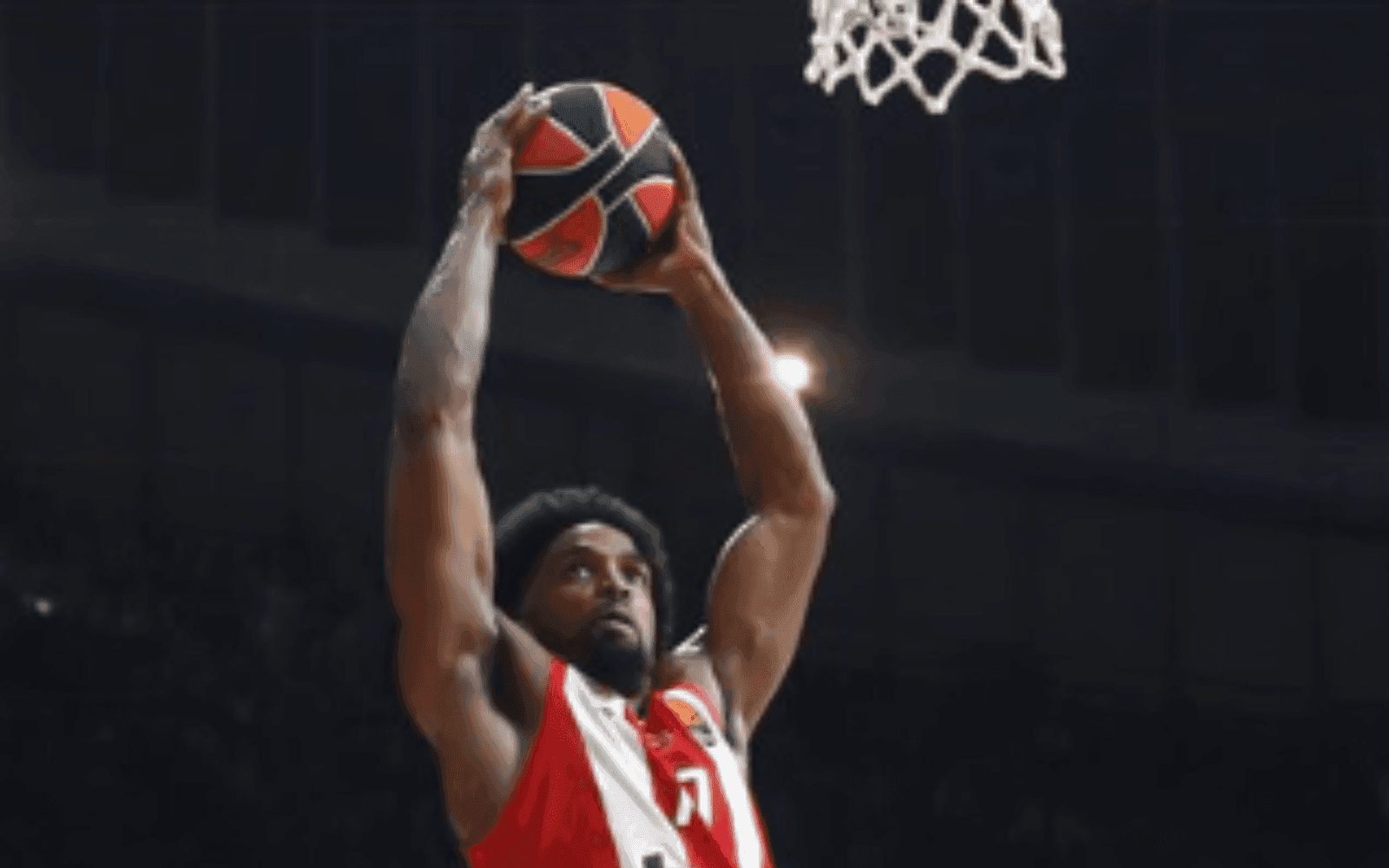 Ολυμπιακός - Μπαρτσελόνα 87-75  : One Jones show 