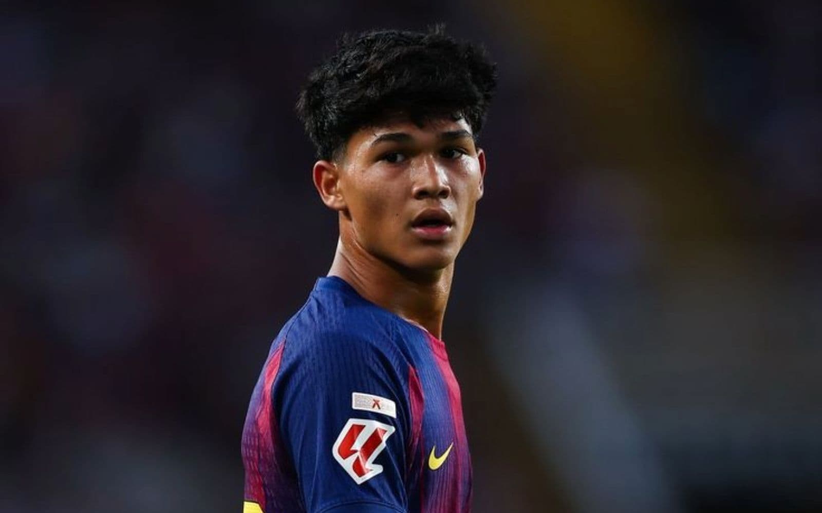 Χάνει «διαμάντι» η Μπαρτσελόνα: Αποχωρεί ο Ντρο Φερνάντεθ με ρήτρα μόλις 6 εκατ. ευρώ