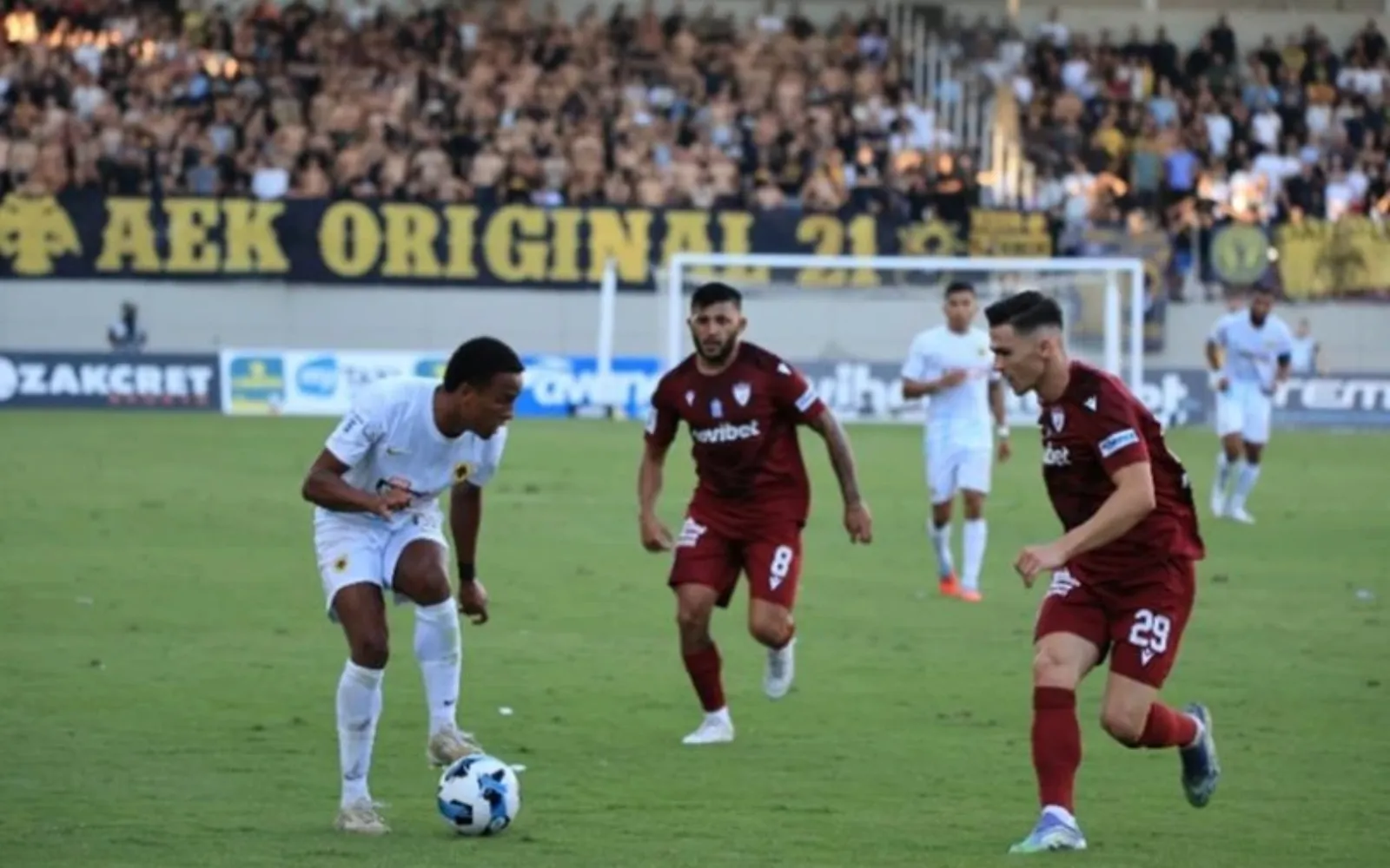 AEK: Ενδεκάδα με Ελίασον βασικό