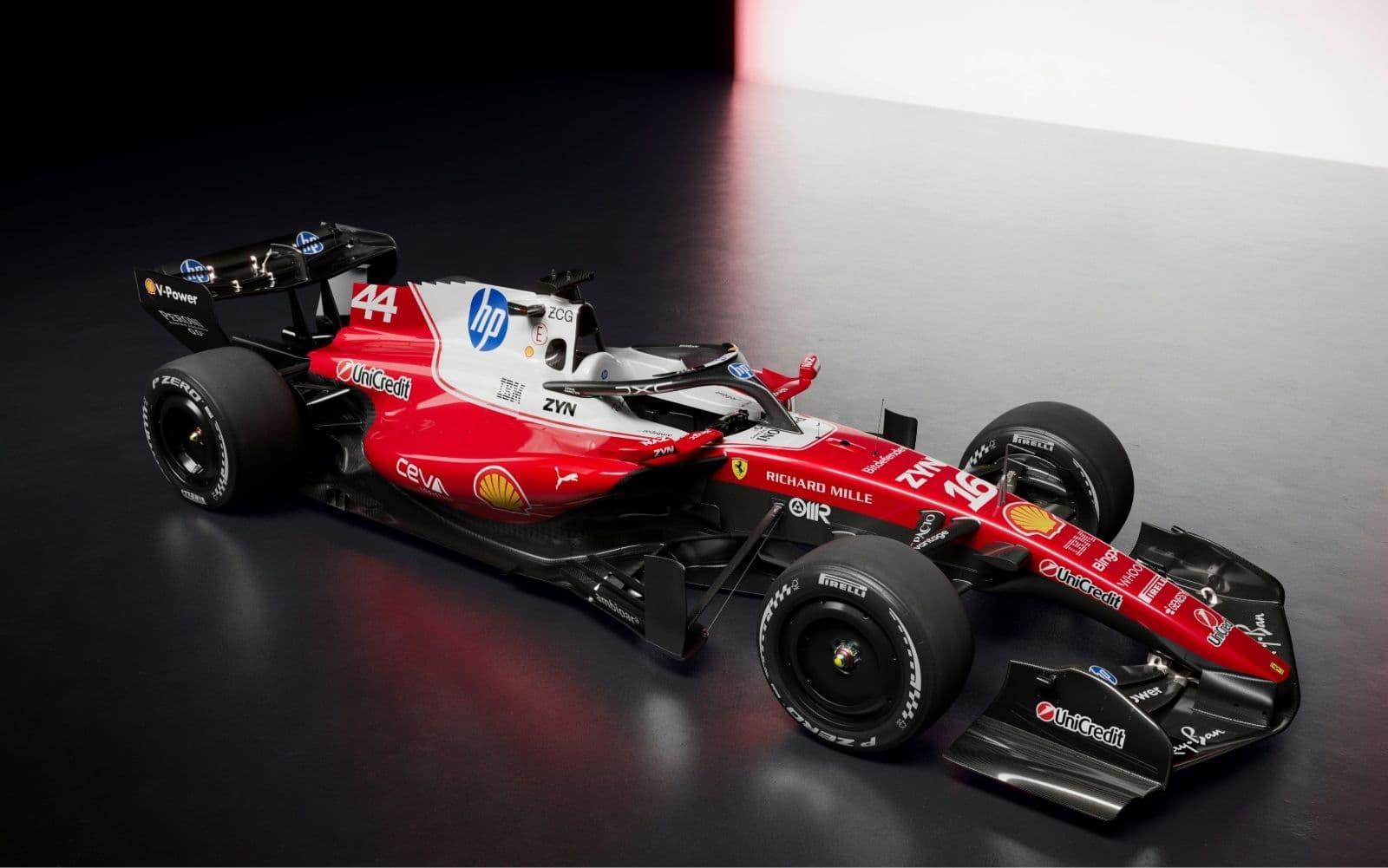 F1: Η Ferrari έφερε στο φως την καινούργια SF-26