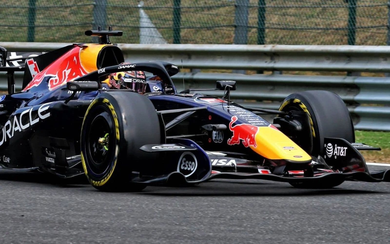 F1 Βέλγικο GP: Ταχύτερος όλων ο Verstappen - Δυσκολίες για τη Mercedes