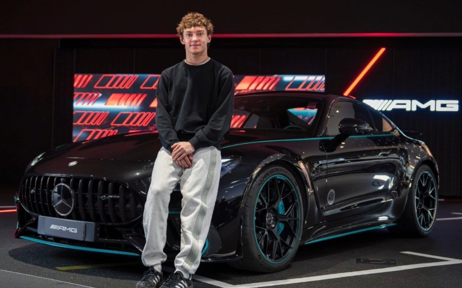 F1: Τροχαίο ατύχημα για τον Antonelli πριν τις δοκιμές στο Μπαχρέιν