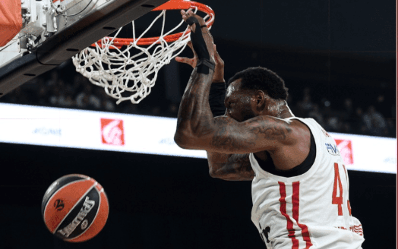 Βιλερμπάν - Ολυμπιακός 74-82 : Σ(Χολ)άσε τους Γάλλους με επαγγελματική νίκη