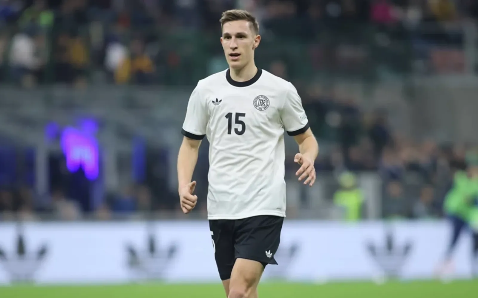 Ρεάλ Μαδρίτης: Ενδιαφέρεται για τον βράχο της άμυνας της Ντόρτμουντ