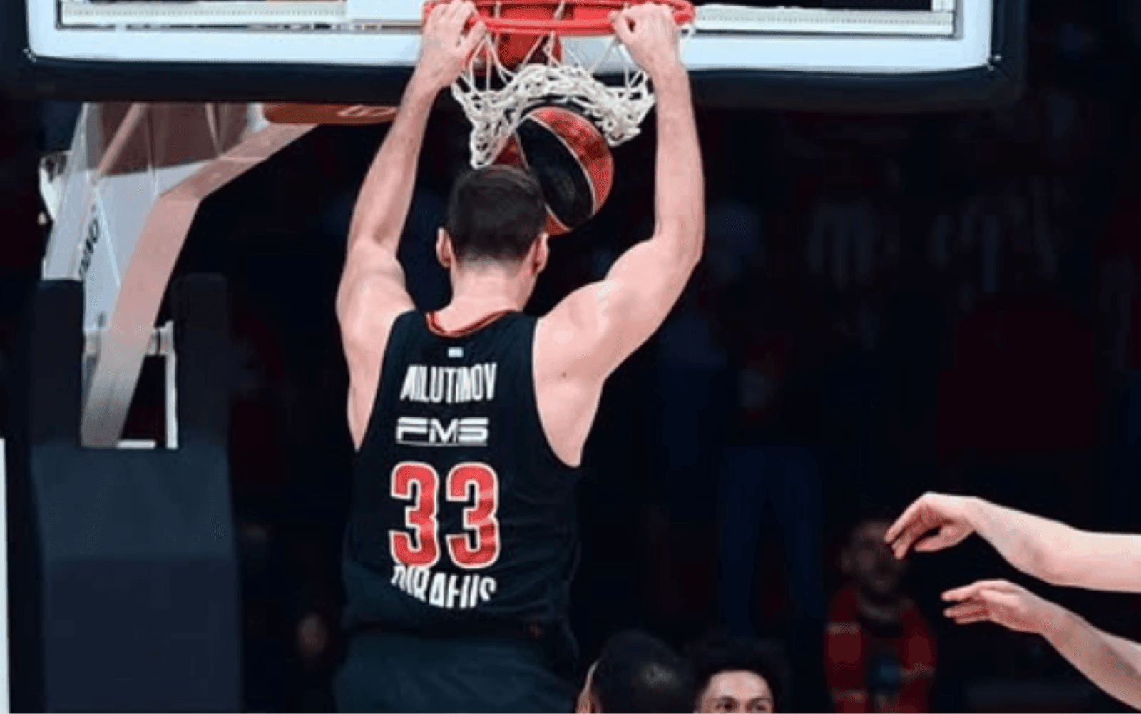 Μιλουτίνοφ : «Νιωθω καλά , να παίξουμε καλά ως ομάδα»